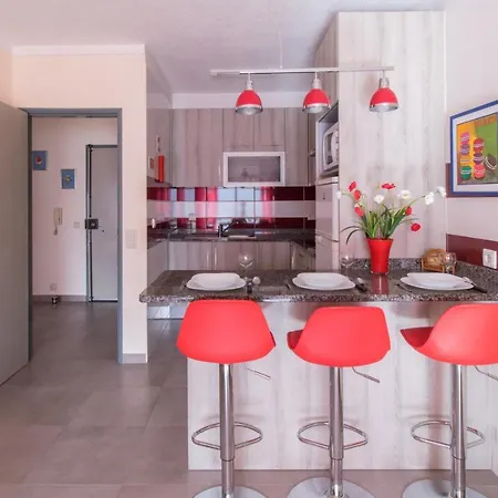 Apartamento Com Vista Mar A 100 Metros Da Praia * Armacao de Pera